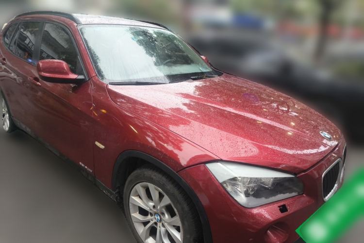 Used BMW X1 2010 xDrive25i Front Right 45 Deg