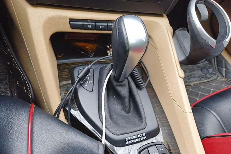Used BMW X1 2010 xDrive28i Gear Lever