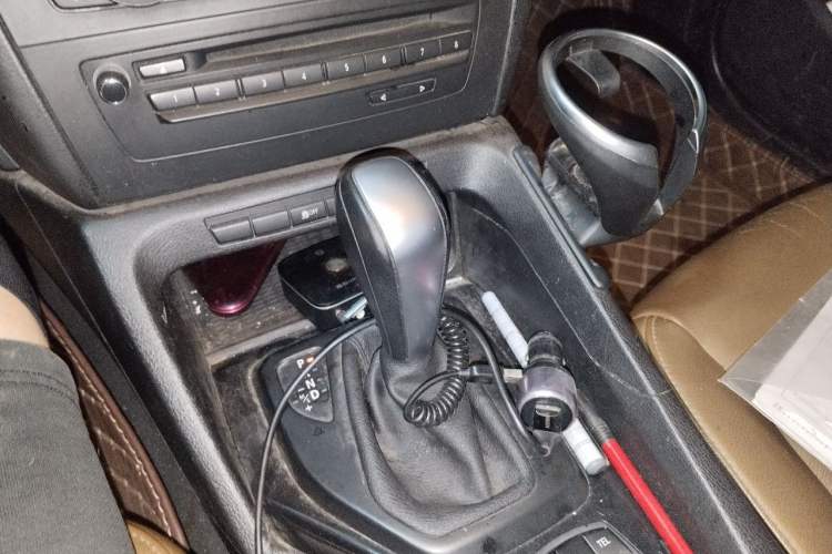 Used BMW X1 2010 sDrive18i Luxury Model Gear Lever
