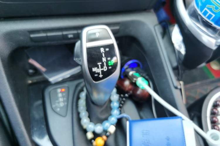 Used BMW X1 2010 sDrive18i Luxury Model Gear Lever