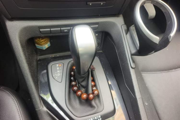Used BMW X1 2010 sDrive18i Luxury Model Gear Lever