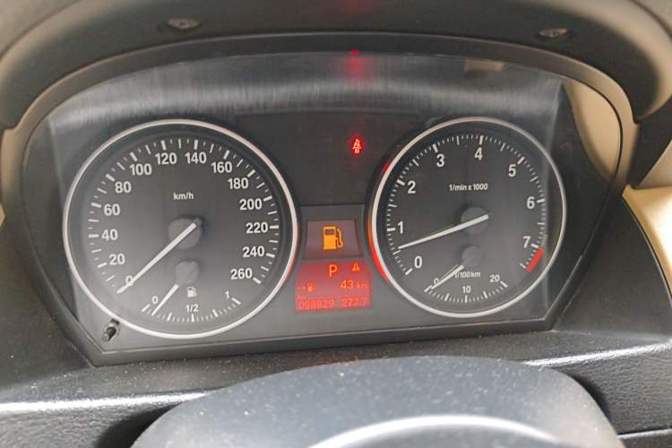 Used BMW X1 2010 xDrive28i Instrument Cluster