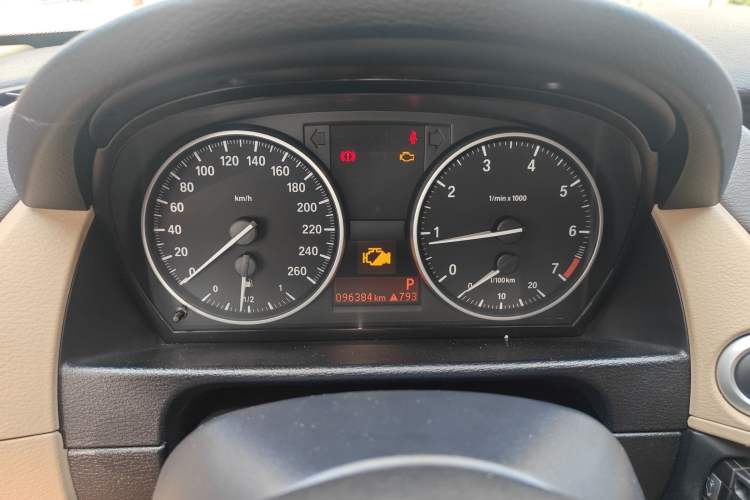 Used BMW X1 2010 sDrive18i Luxury Model Instrument Cluster