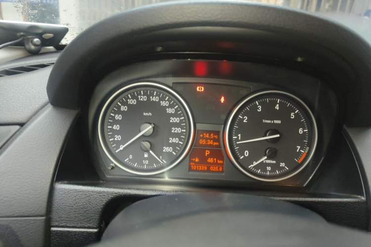 Used BMW X1 2010 xDrive25i Instrument Cluster