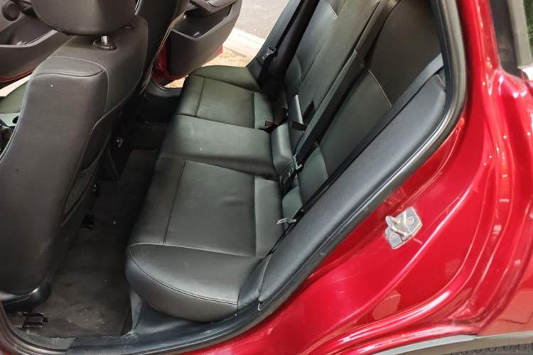 Used BMW X1 2010 xDrive28i Left Rear Seat