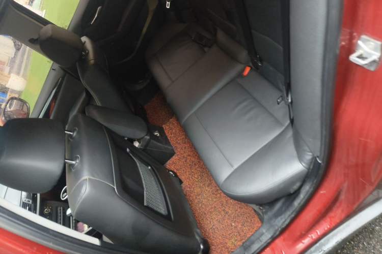 Used BMW X1 2010 xDrive25i Left Rear Seat