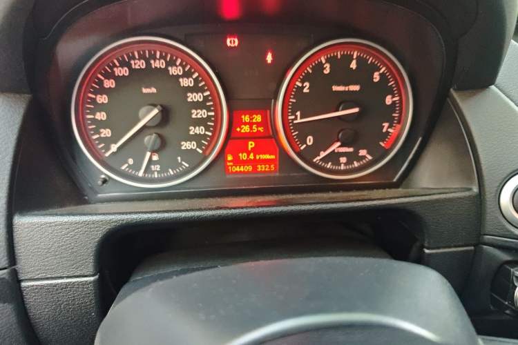 Used BMW X1 2010 xDrive28i Odometer Close Up