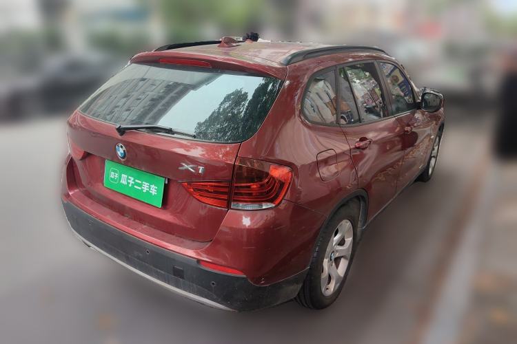Used BMW X1 2010 sDrive18i Luxury Model Rear Right 45 Deg
