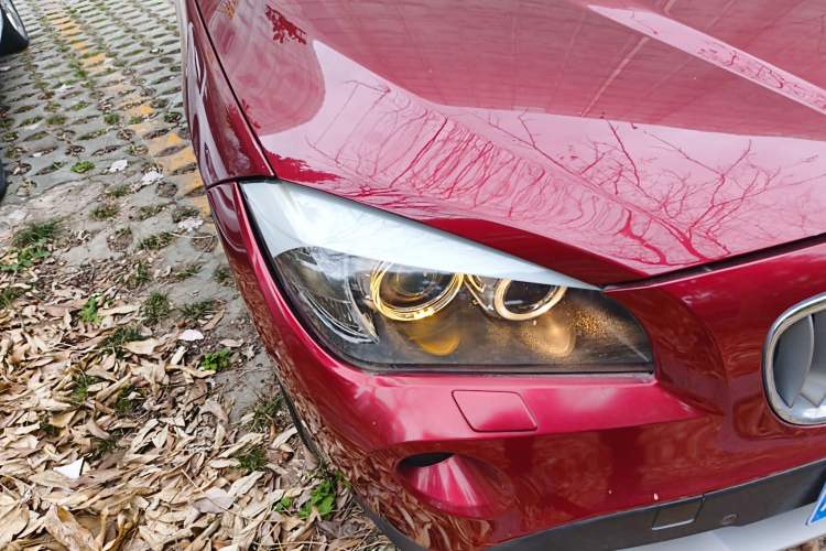Used BMW X1 2010 xDrive28i Right Front Headlight