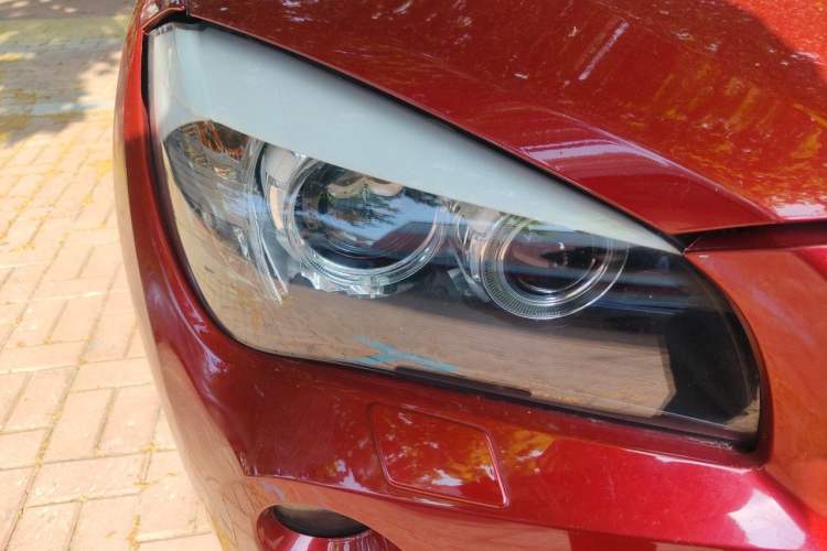 Used BMW X1 2010 sDrive18i Luxury Model Right Front Headlight