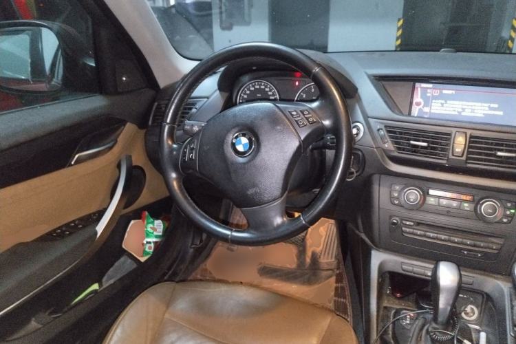 Used BMW X1 2010 sDrive18i Luxury Model Steering Wheel