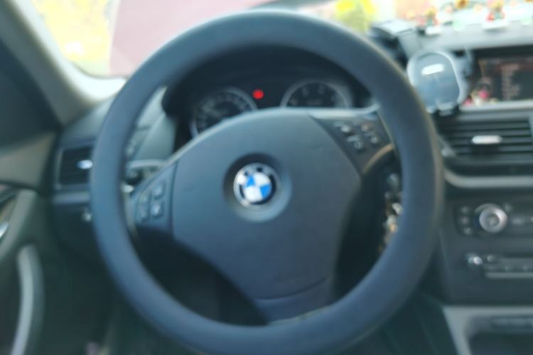Used BMW X1 2010 sDrive18i Luxury Model Steering Wheel