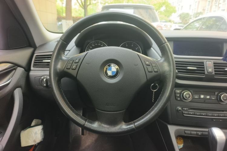 Used BMW X1 2010 sDrive18i Luxury Model Steering Wheel