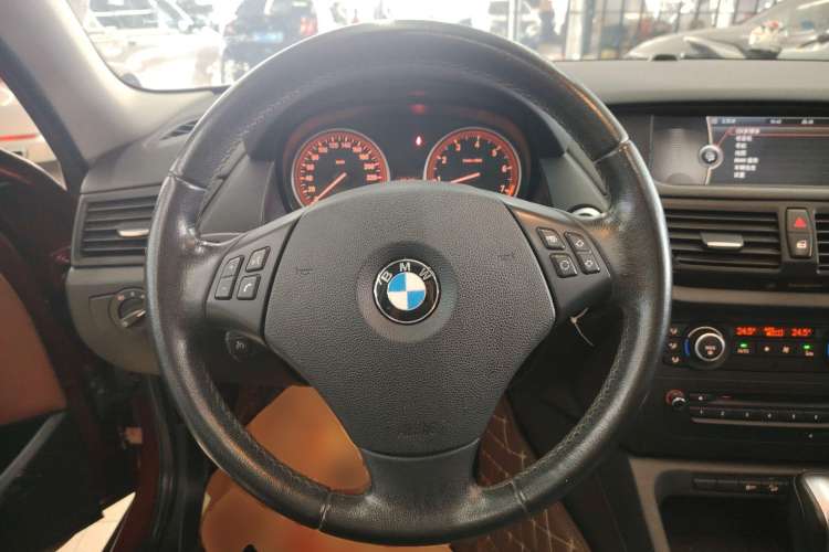 Used BMW X1 2010 xDrive25i Steering Wheel
