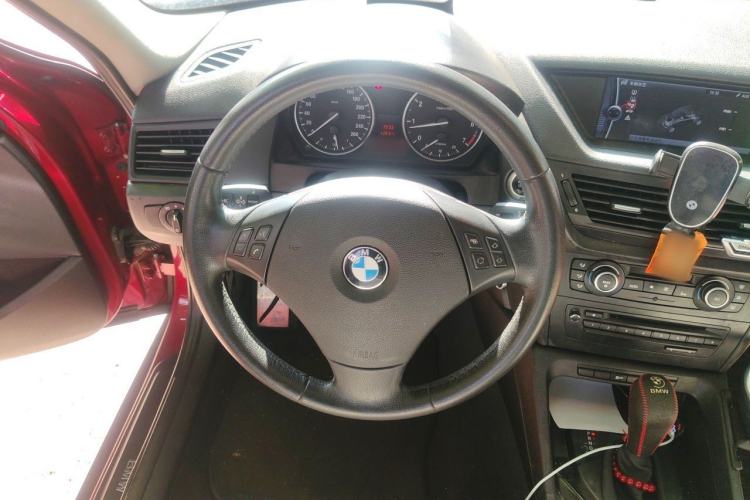 Used BMW X1 2010 sDrive18i Luxury Model Steering Wheel