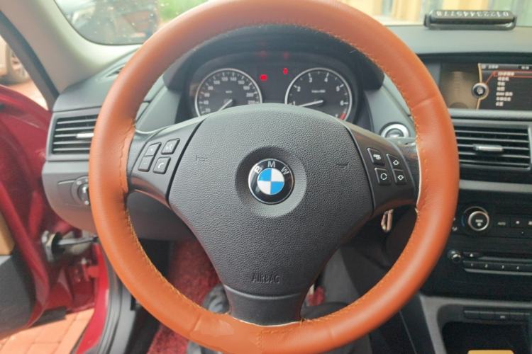 Used BMW X1 2010 sDrive18i Luxury Model Steering Wheel