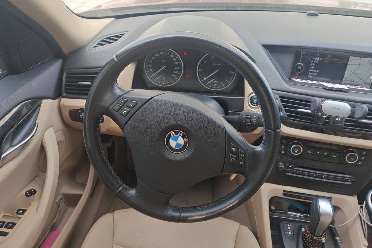 Used BMW X1 2010 sDrive18i Luxury Model Steering Wheel