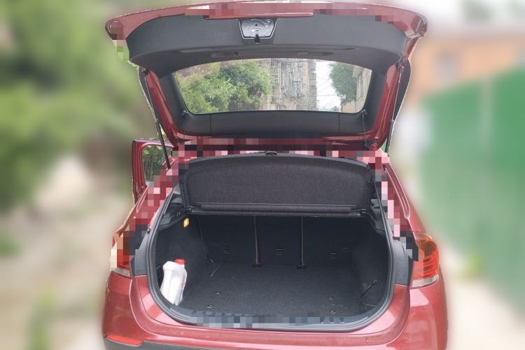 Used BMW X1 2010 sDrive18i Luxury Model Trunk