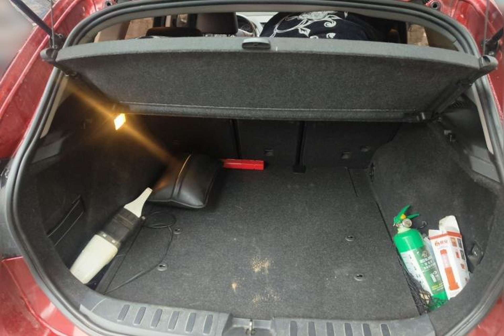Used BMW X1 2010 xDrive25i Trunk