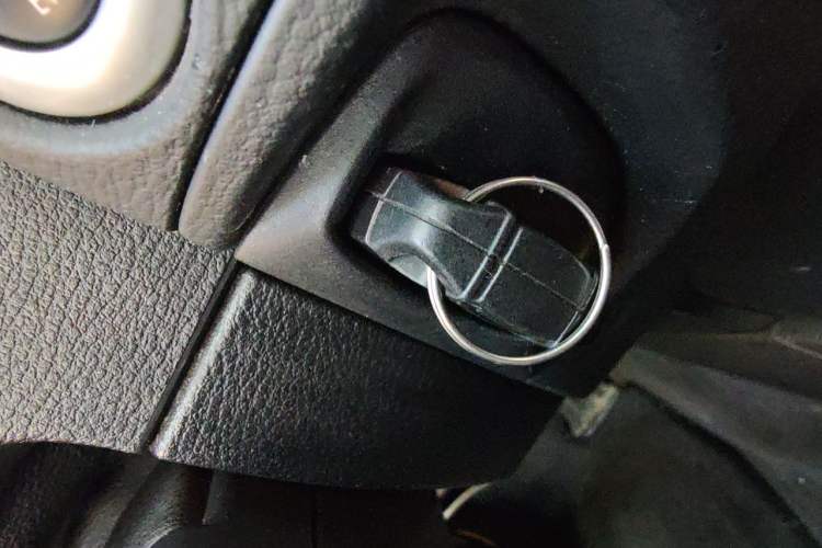 Used BMW X1 2010 xDrive28i Vehicle Key
