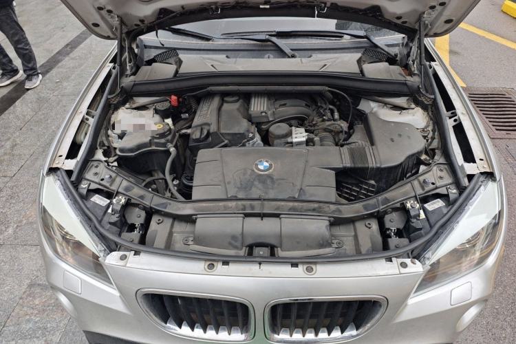Used BMW X1 2010 sDrive18i Luxury Model Engine Bay