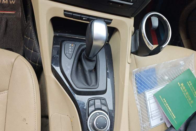 Used BMW X1 2010 sDrive18i Luxury Model Gear Lever
