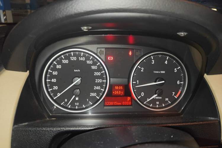 Used BMW X1 2010 sDrive18i Luxury Model Instrument Cluster