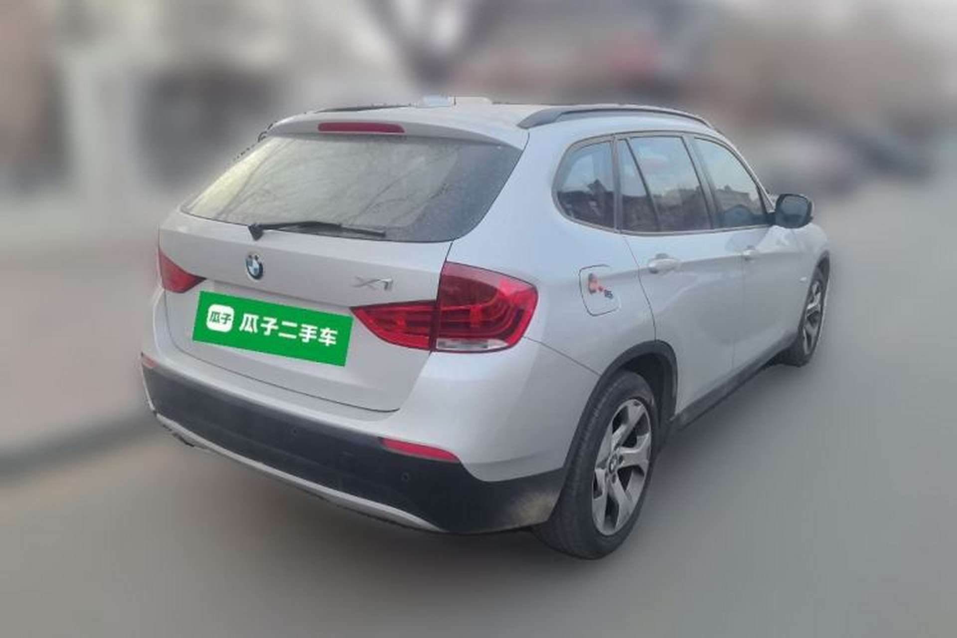 Used BMW X1 2010 sDrive18i Luxury Model Rear Right 45 Deg