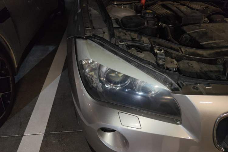 Used BMW X1 2010 sDrive18i Luxury Model Right Front Headlight