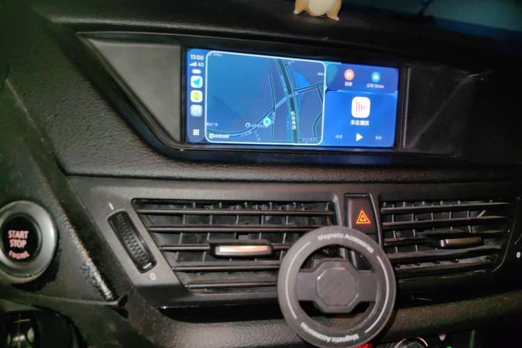 Used BMW X1 2010 xDrive25i Audio And AC Panel