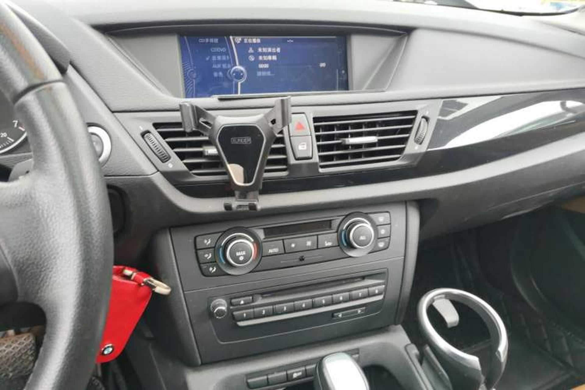 Used BMW X1 2010 sDrive18i Luxury Model Audio And AC Panel