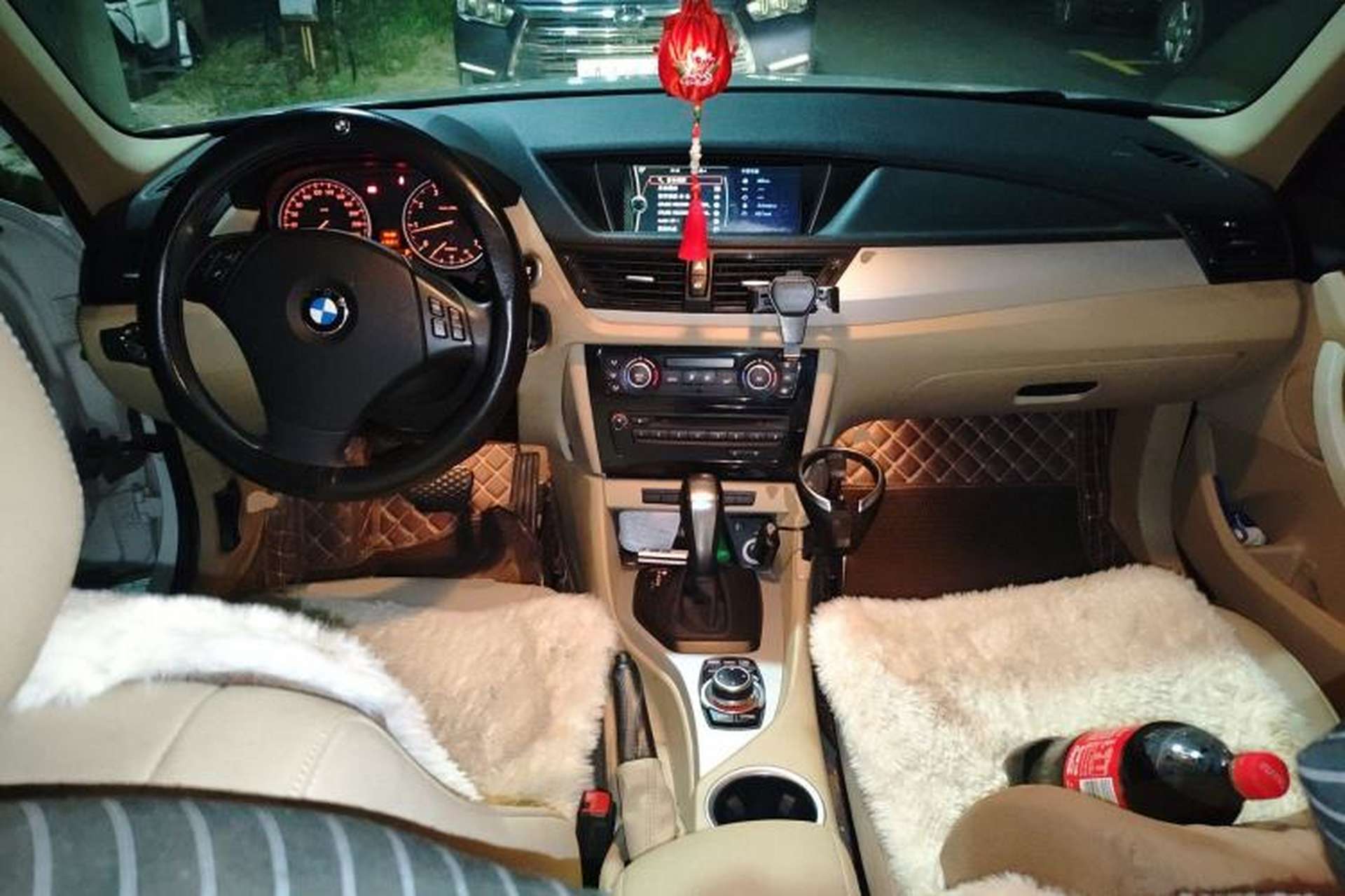 Used BMW X1 2010 sDrive18i Luxury Model Center Console
