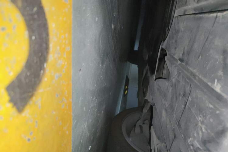 Used BMW X1 2010 xDrive25i Chassis Front