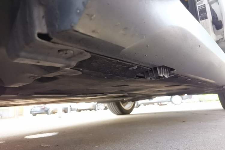 Used BMW X1 2010 sDrive18i Luxury Model Chassis Front Left