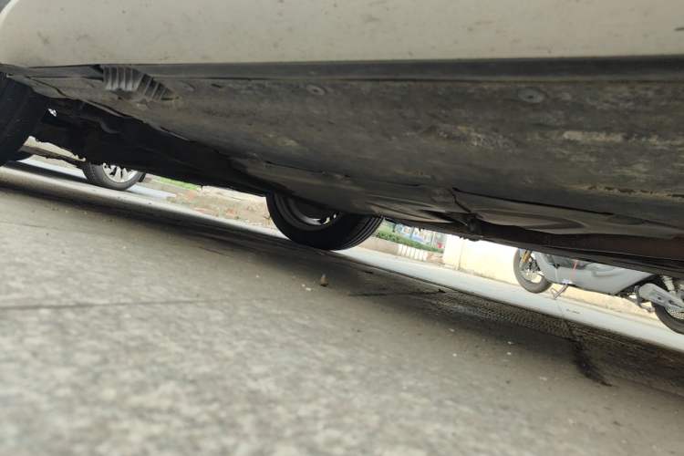 Used BMW X1 2010 sDrive18i Luxury Model Chassis Front Left
