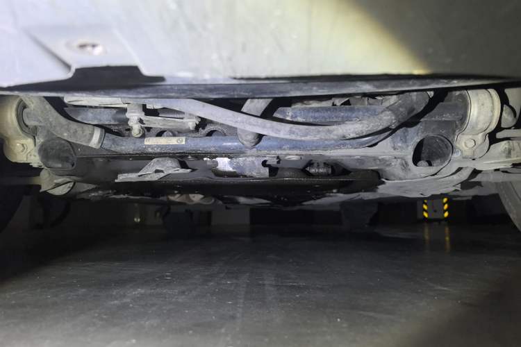 Used BMW X1 2010 xDrive25i Chassis Front