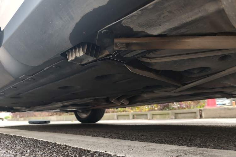Used BMW X1 2010 xDrive25i Chassis Rear Left