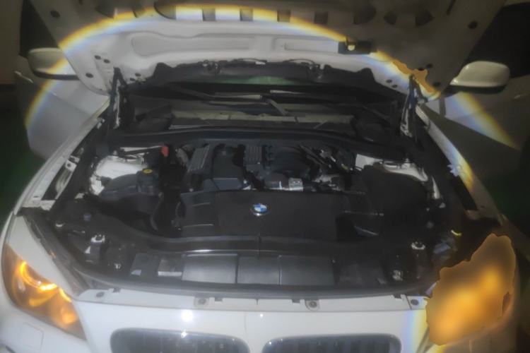 Used BMW X1 2010 sDrive18i Luxury Model Engine Bay