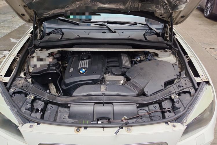 Used BMW X1 2010 xDrive28i Engine Bay