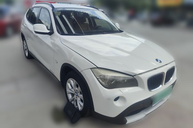 Used BMW X1 2010 xDrive25i Exterior 2