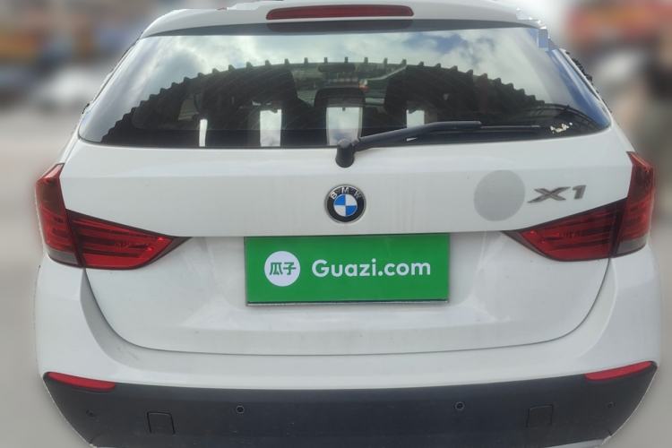 Used BMW X1 2010 xDrive25i Exterior 4