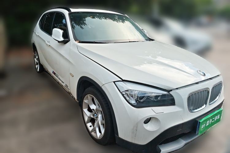 Used BMW X1 2010 xDrive28i Front Right 45 Deg