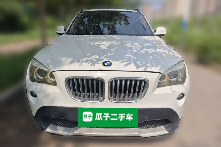 Used BMW X1 2010 xDrive28i Front