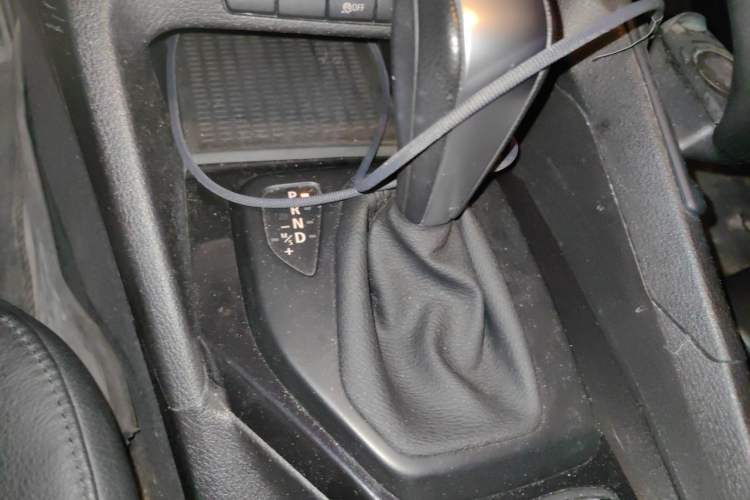Used BMW X1 2010 xDrive25i Gear Lever