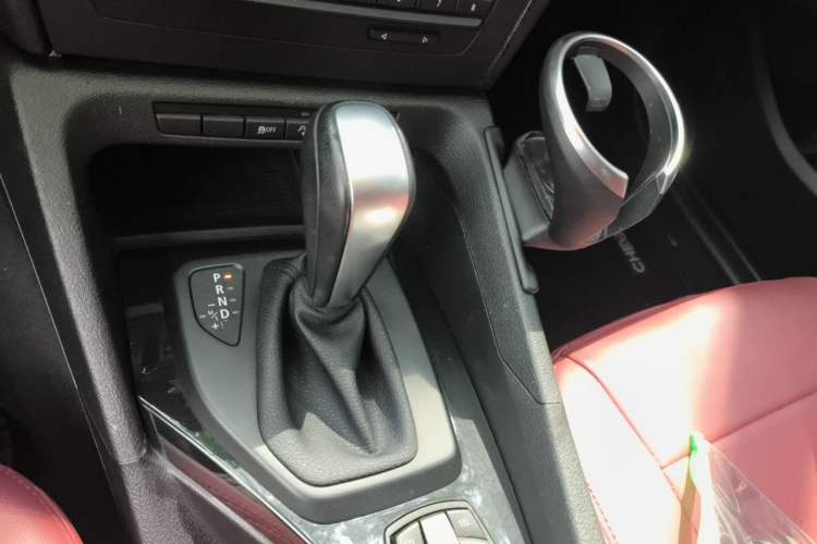 Used BMW X1 2010 xDrive25i Gear Lever