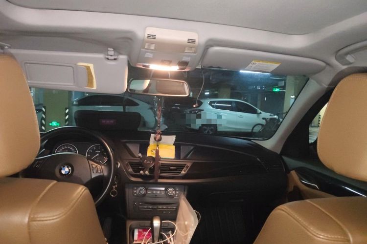 Used BMW X1 2010 xDrive25i Headliner