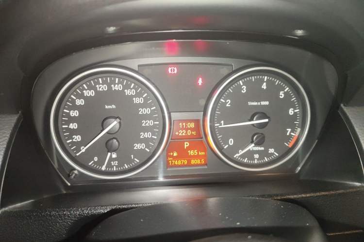 Used BMW X1 2010 xDrive25i Instrument Cluster