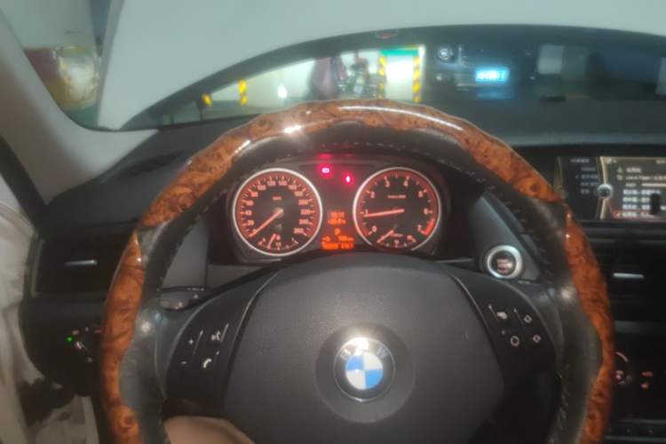 Used BMW X1 2010 sDrive18i Luxury Model Instrument Cluster