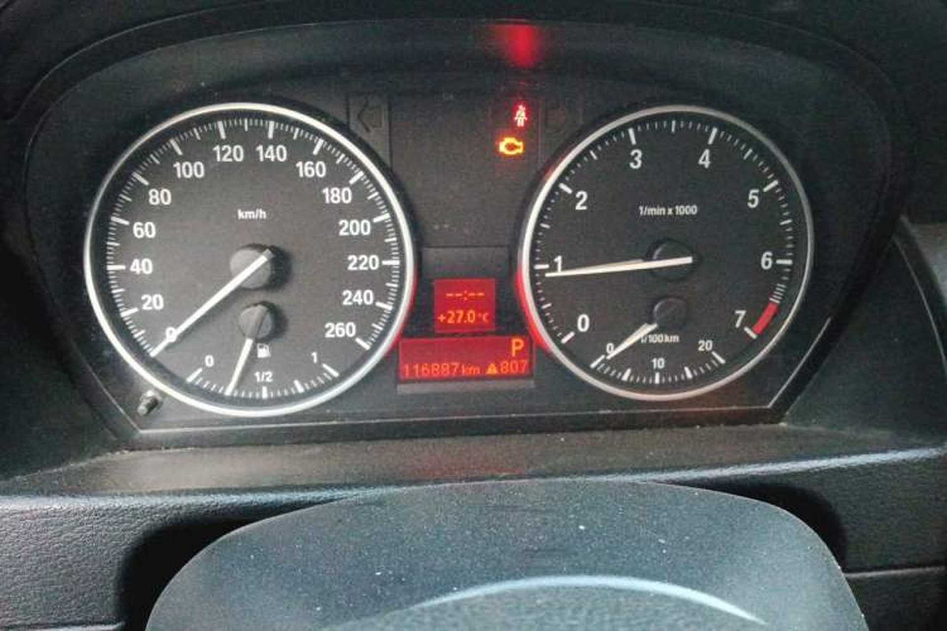 Used BMW X1 2010 sDrive18i Luxury Model Instrument Cluster
