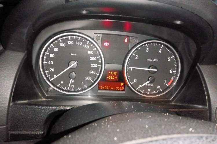 Used BMW X1 2010 sDrive18i Luxury Model Instrument Cluster